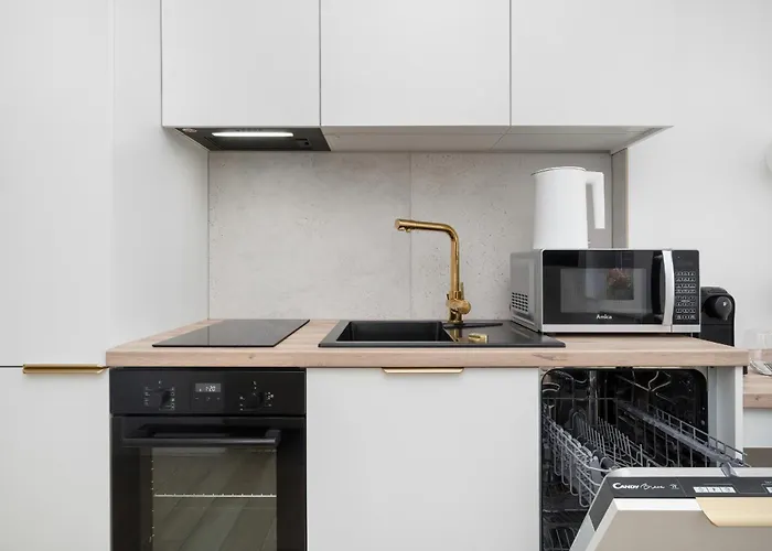 Nowoczesny Apartament Typu Studio W Centrum Wroclawia Z Parkingiem By Noclegi Renters