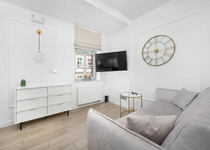 Nowoczesny Apartament Typu Studio W Centrum Wroclawia Z Parkingiem By Noclegi Renters