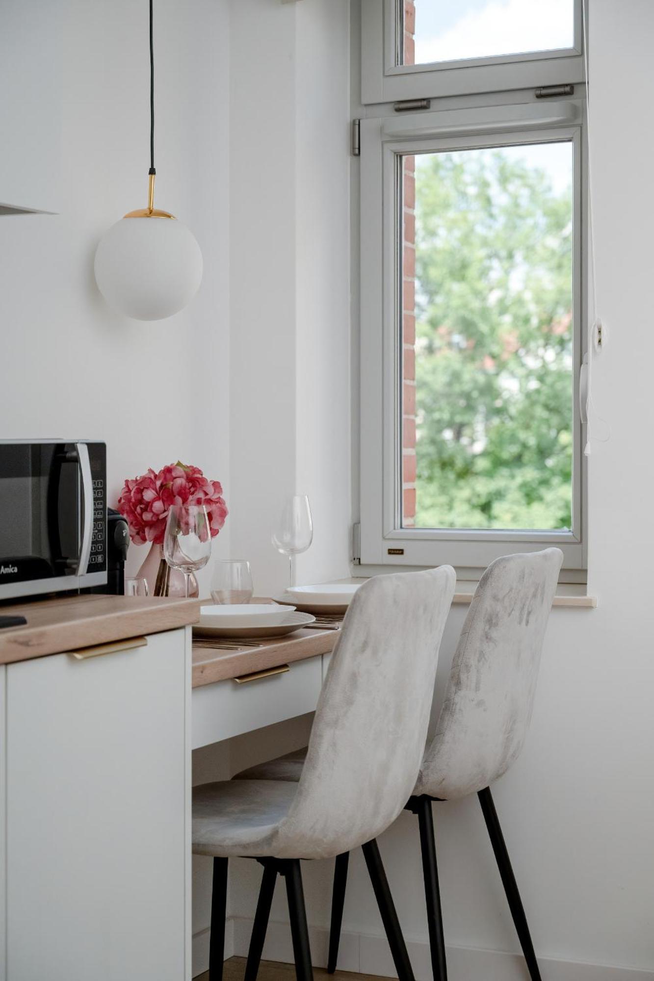 Nowoczesny Typu W Centrum Wroclawia Z Parkingiem By Renters Apartment *
